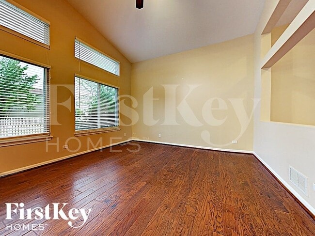 Photo - 840 Taralon Trail