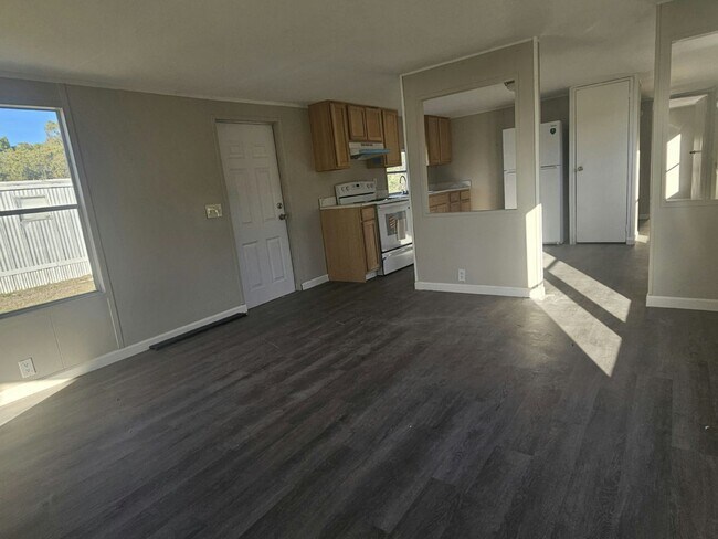 Photo - 6280 Hamilton Dr