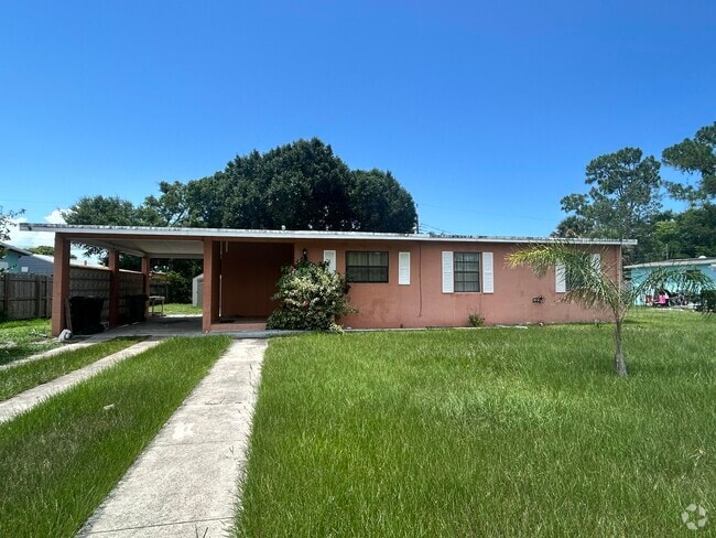 Building Photo - 141 SE Serenata Ct Rental