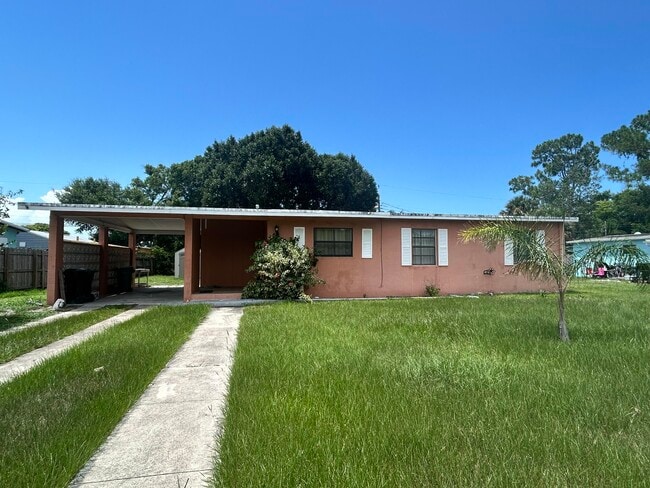 Building Photo - 141 SE Serenata Ct Rental