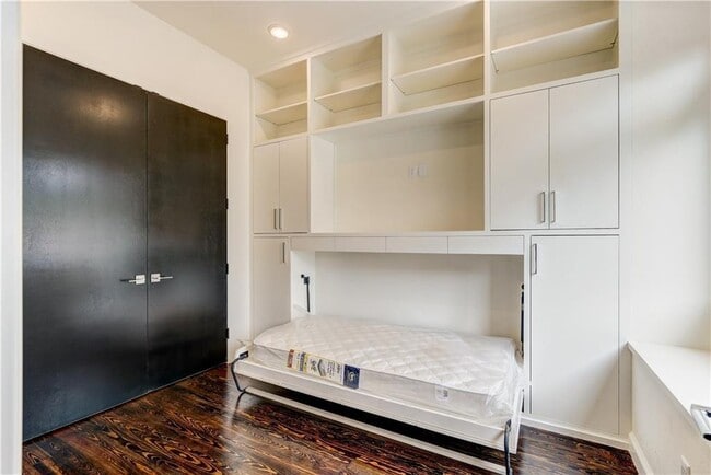 Photo - 616 NW 6th St