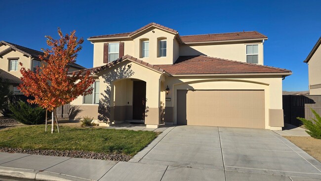 Building Photo - Spacious Two Story Home in Spanish Springs