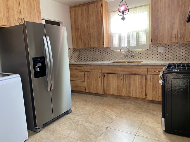 Photo - 7810 Wilkinson Ave