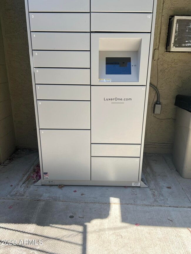 Photo - 2211 S McClintock Dr