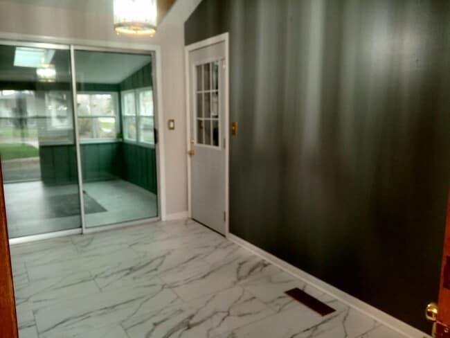 Photo - 4N580 Chatham Ct