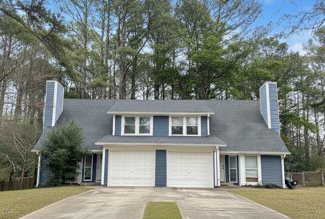 Building Photo - 4930 Farmstead Ct NE