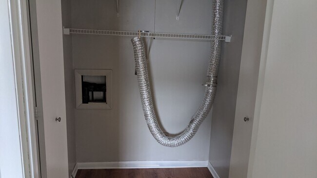 Photo - 1253 Colonial Dr Unit 1253 Colonial Drive