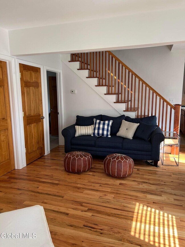 Photo - 165 Lake Ave