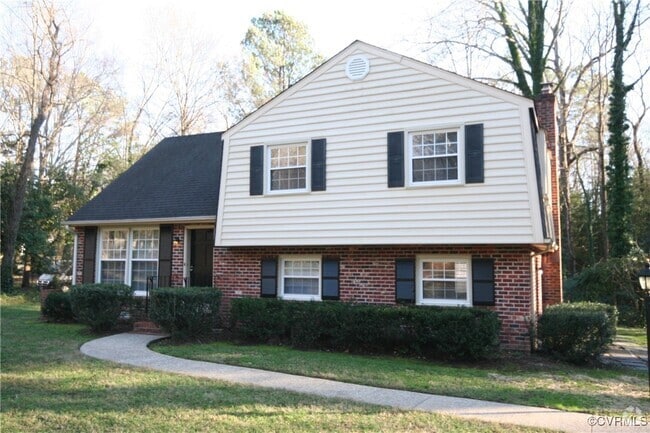 Building Photo - 12141 Old Buckingham Rd Rental