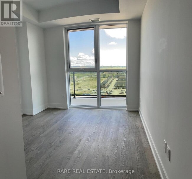 Photo - 2550 Simcoe St N Unit 1614