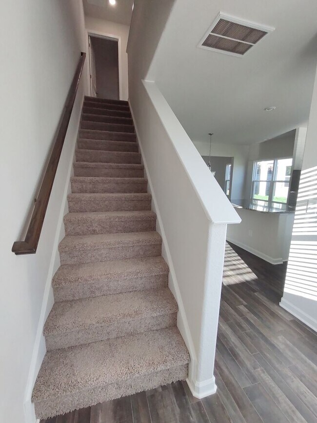 112 Chandler Ct