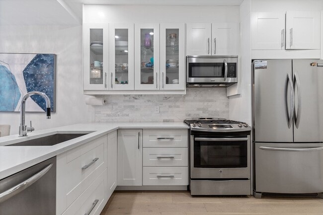 Photo - 923 15 Ave SW Unit 407