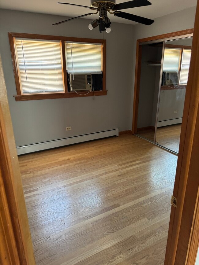 Building Photo - 3700 N Harlem Ave Unit 3700 N Harlem Init2 Rental