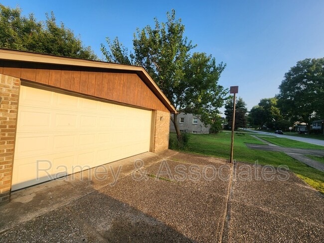 Photo - 1700 Cimmaron Trail