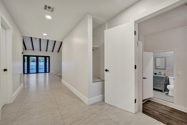 Photo - 3501 N Park Rd