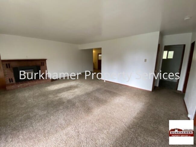 Photo - 6700 Olympic Hwy