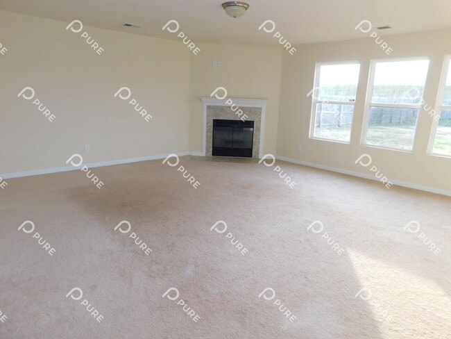 Photo - 108 Barnard St