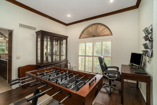 Photo - Beautifully Crafted Corner Lot 4-3-2 in Pl...