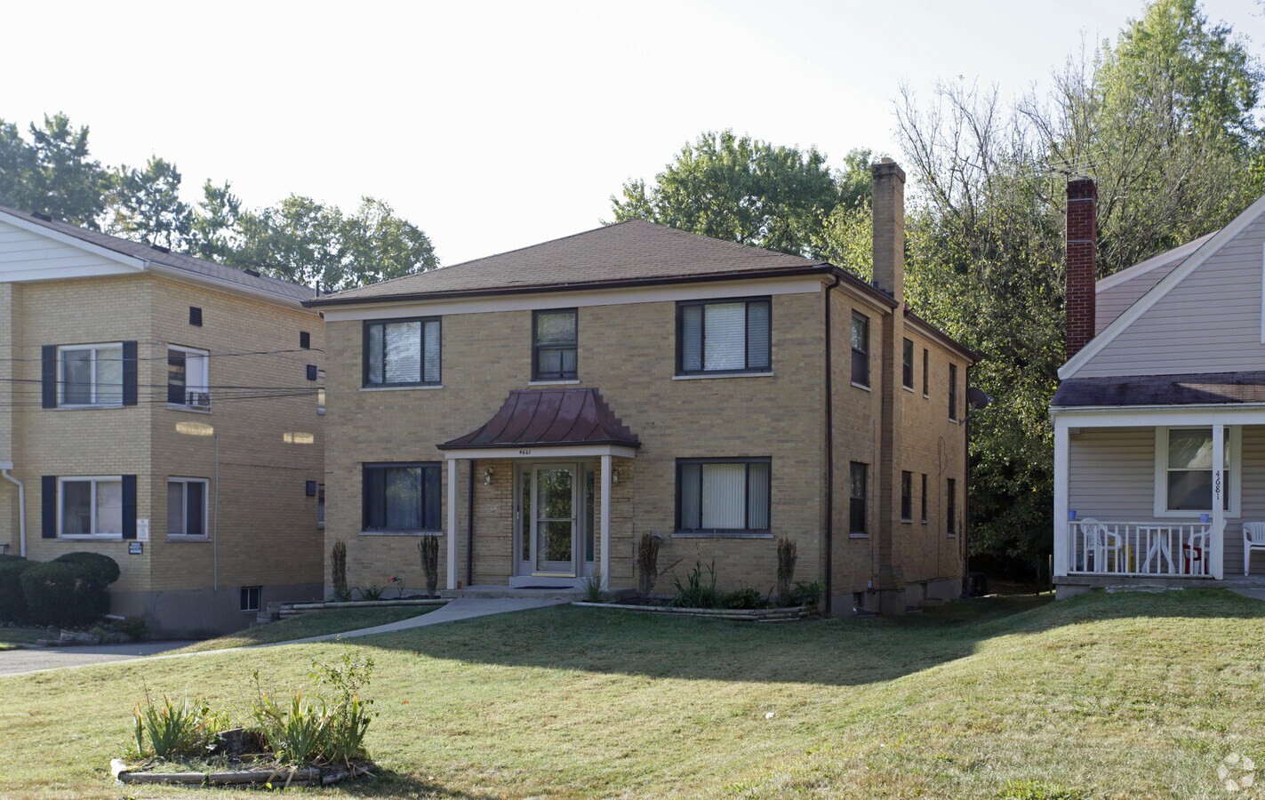 Photo - 4661 Mayhew Ave