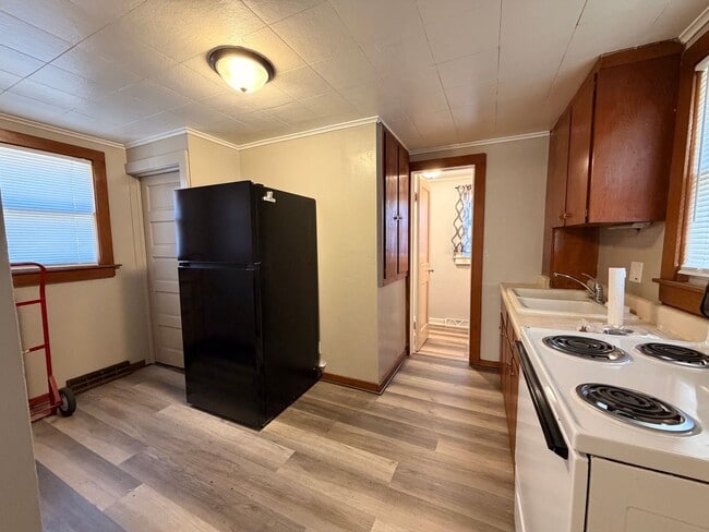 Photo - The perfect 1 bedroom house! $675