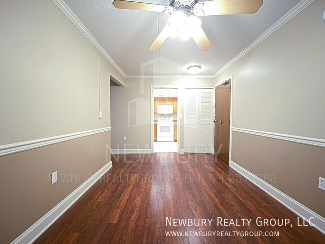 Building Photo - 530 N Main St