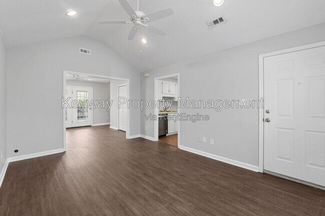 Photo - 18 Fowkewood Ct