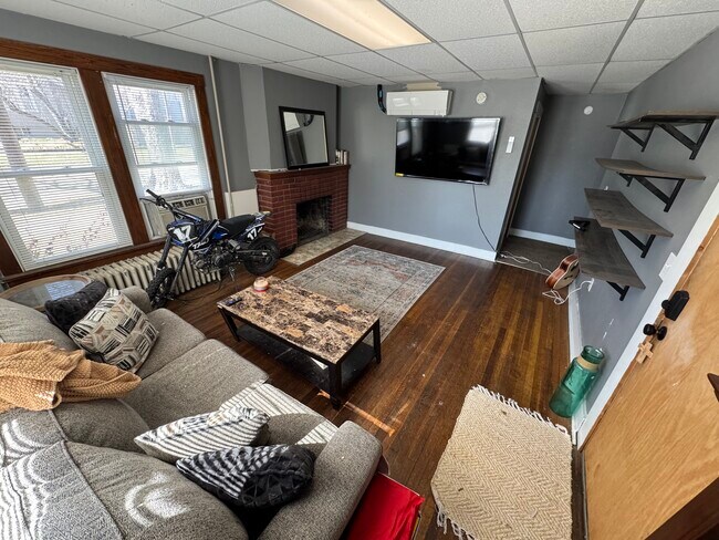 Photo - 1630 Humboldt St