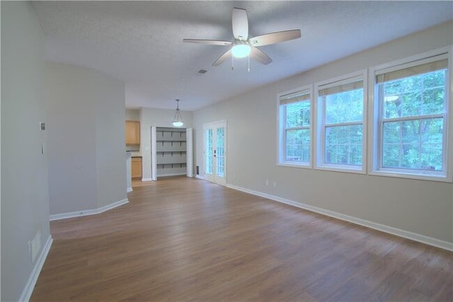 Photo - 2013 Ridgestone Landing SW