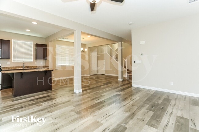 Photo - 7736 Ashby Gate St