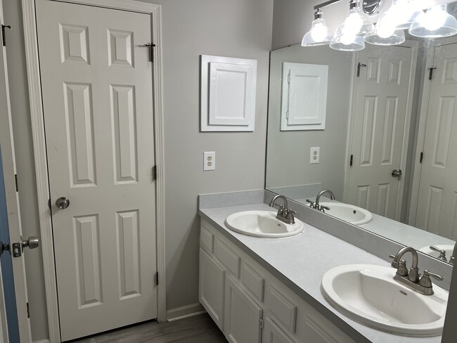 Photo - 11097 Barbizon Cir E