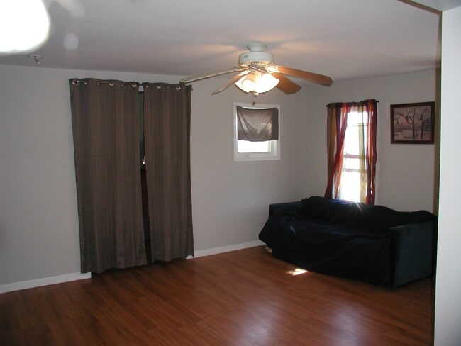 Cozy 1-Bed Apartment in Clarksboro, NJ!