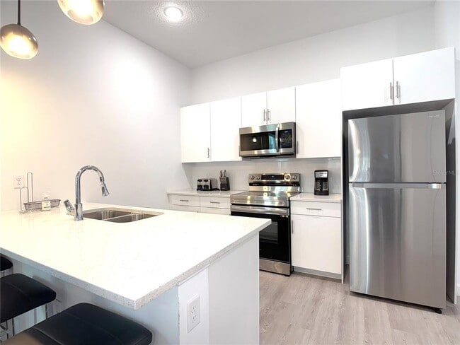 Photo - 332 Famagusta Dr