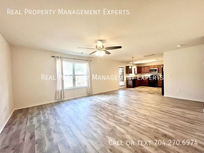 Photo - 1840 Juniper Dr