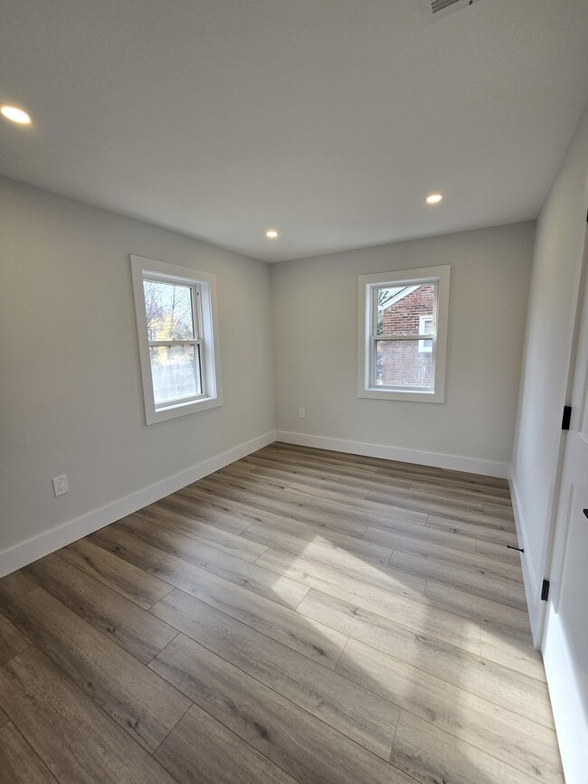 Photo - 613 Willow Ave Unidad 1st Flr