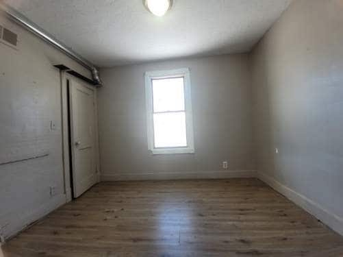 Photo - 404 E Phoenix Ave