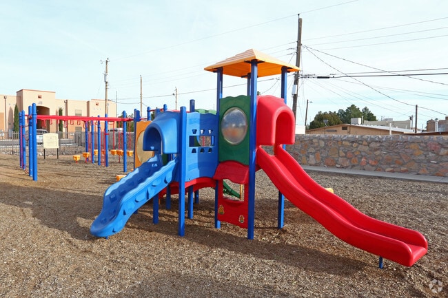 Photo - Stone Mountain Place Apartments