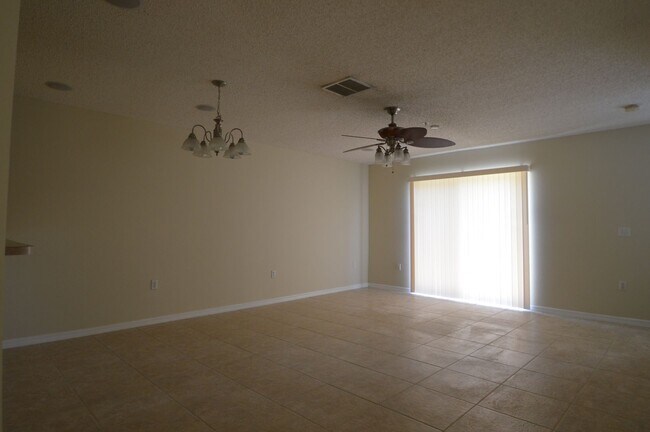 Photo - Winter Springs: 3/2.5 in Heritage Park!! AVAILABLE AUGUST 17th!
