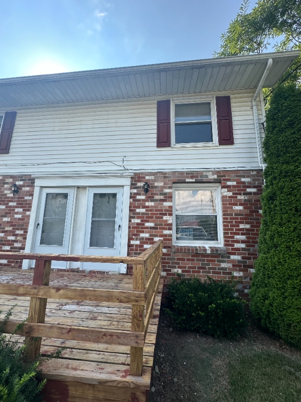Building Photo - 302 N Main St Rental