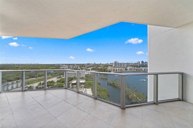 Building Photo - 17301 Biscayne Blvd Unit 1704 Rental