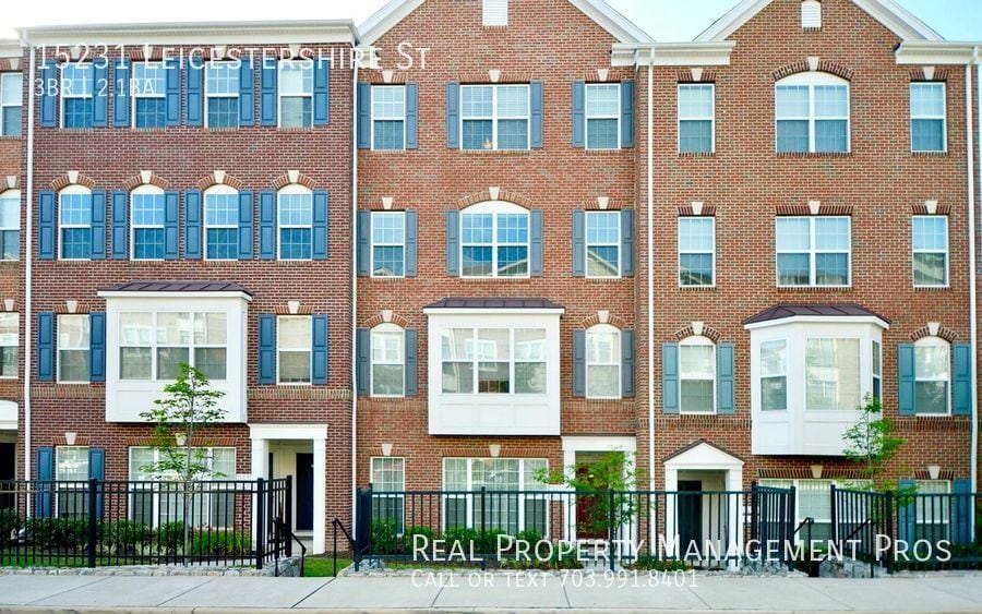 Photo - 15231 Leicestershire St-