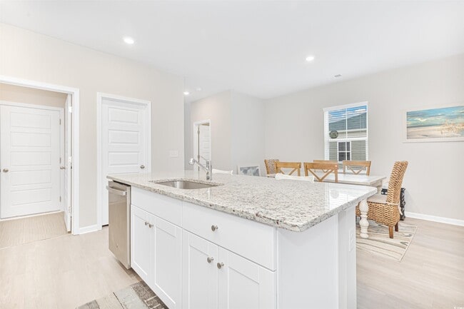 Photo - 8196 Forest Edge Dr