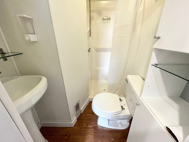 Photo - 105 Buttonwood St Unit 3