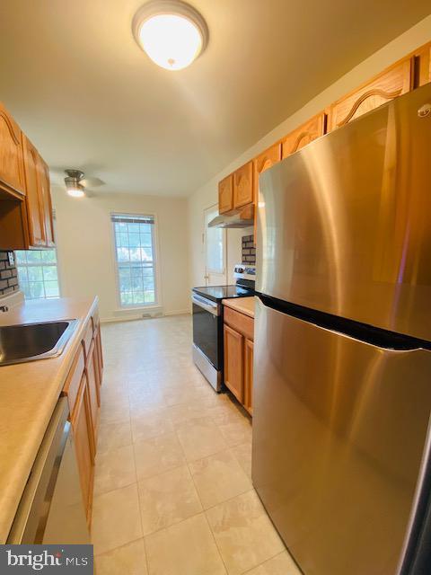 Photo - 16200 Oak Meadow Dr