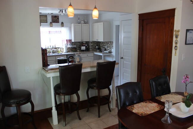 Photo - 217 Grant St