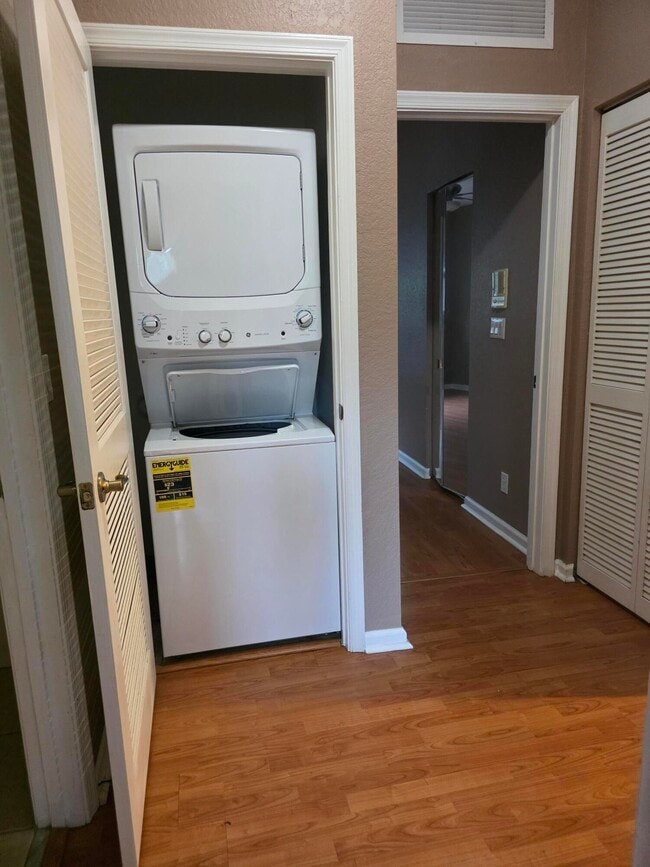 Photo - 2866 S Oasis Dr