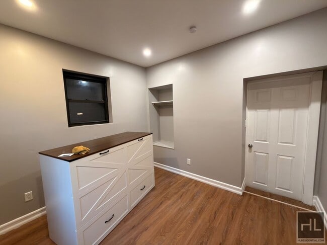 Photo - HALSEY STREET Unit 1R