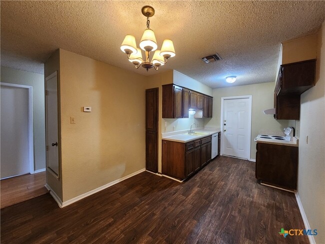 Photo - 317 Briarwood Dr