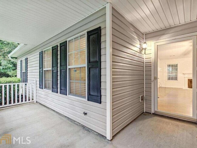 Photo - 2804 James Henry Dr