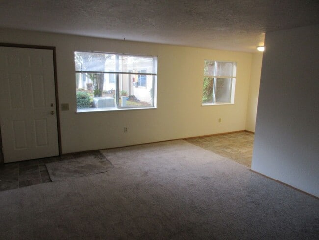 Photo - Quiet Two Bedroom Apartment in Keizer Unit 4291