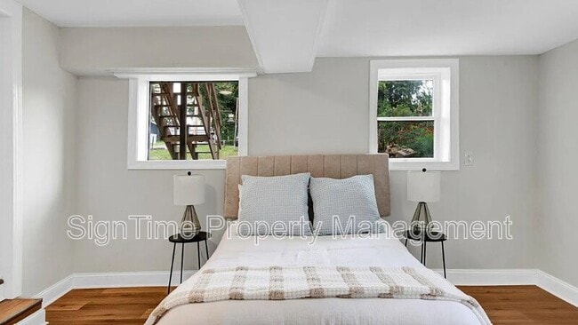 Photo - 12 S Main St